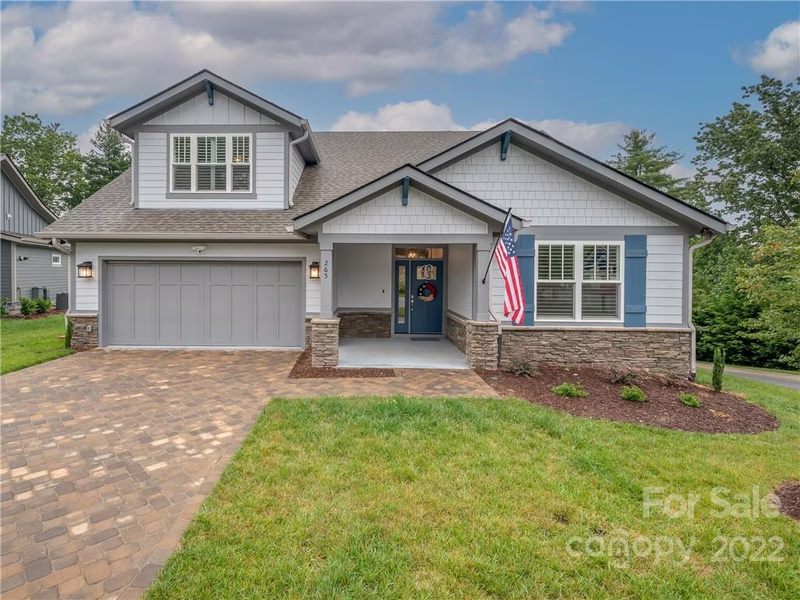 265 Hogans View Circle
