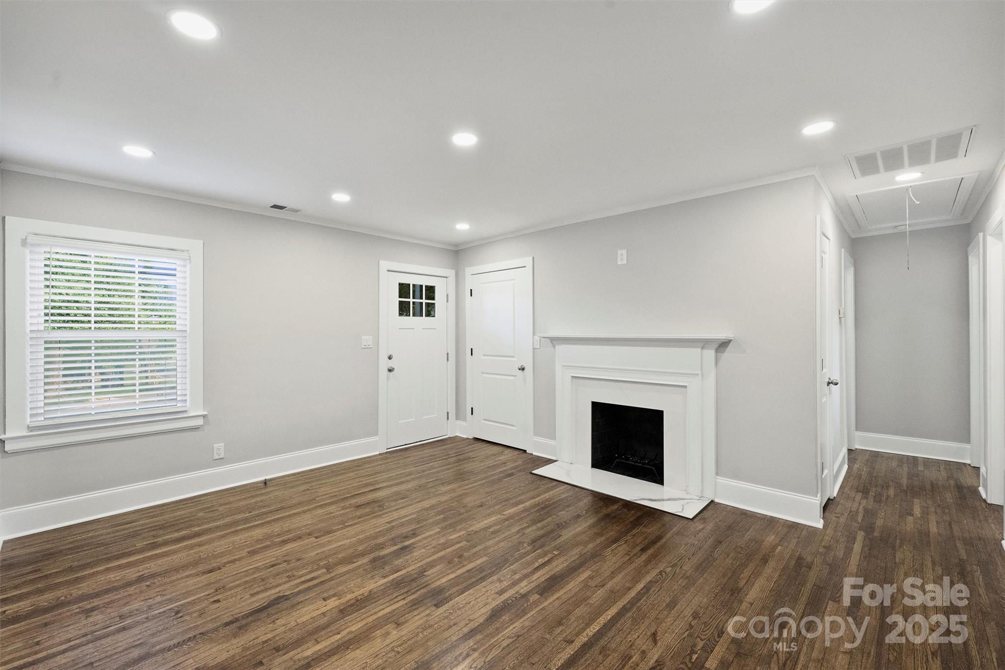 Property image 2 of 2529 Grimes Street in Graham Heights, Charlotte, NC 28206
