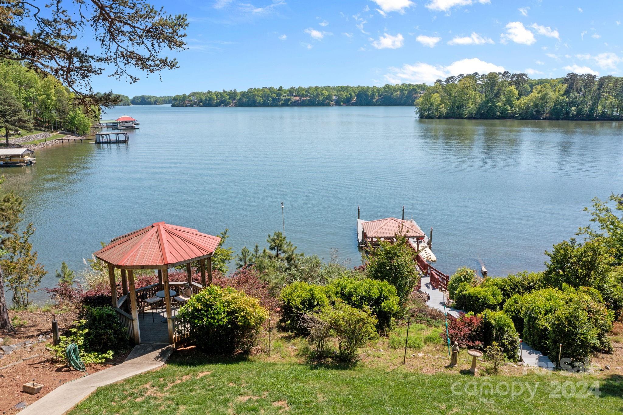 Property image 2 of 175 High Lake Drive in Harbor Watch, Statesville, NC 28677