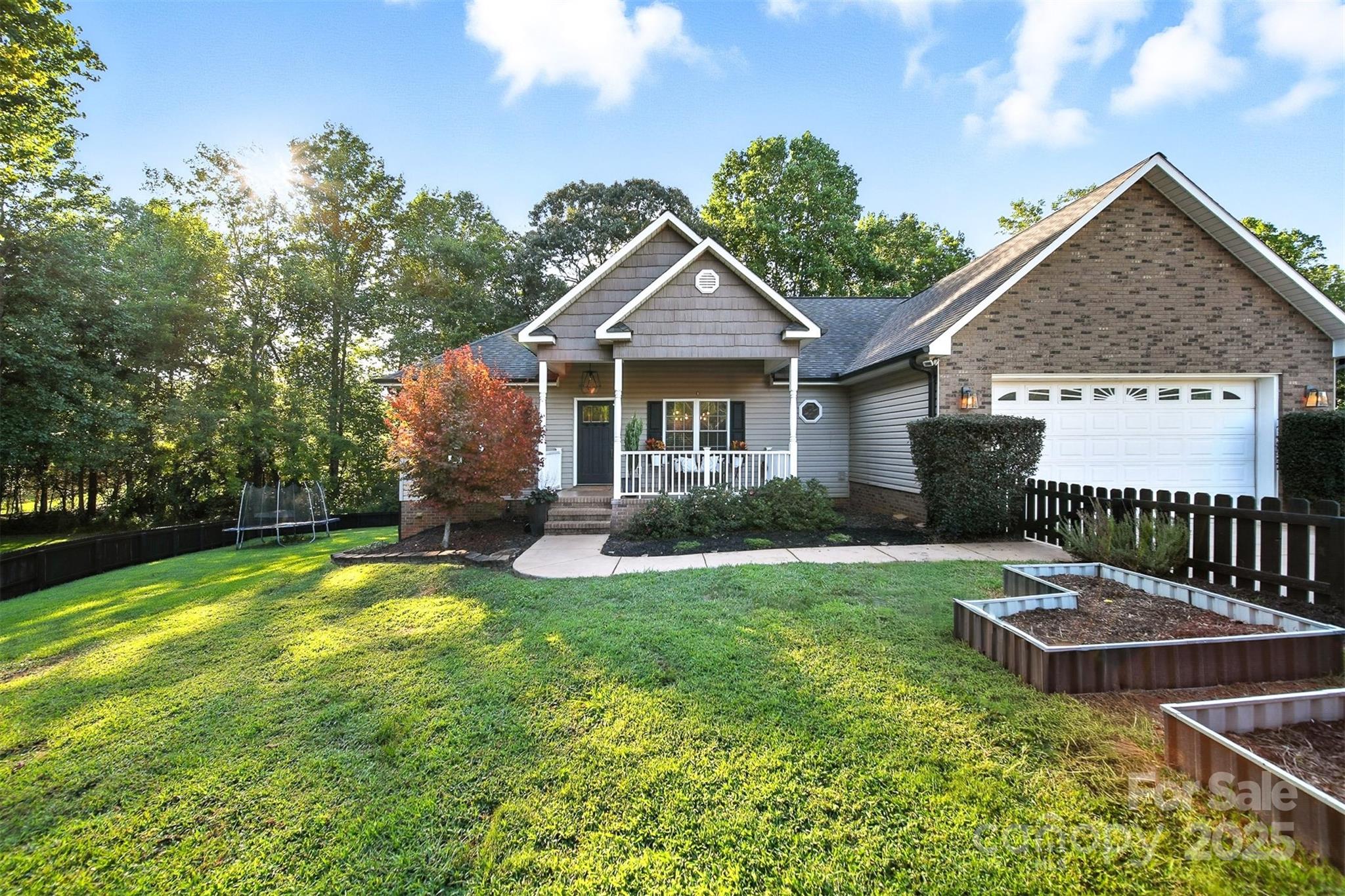 Property image 3 of 2532 Whistler Court in Walnut Creek, Newton, NC 28658