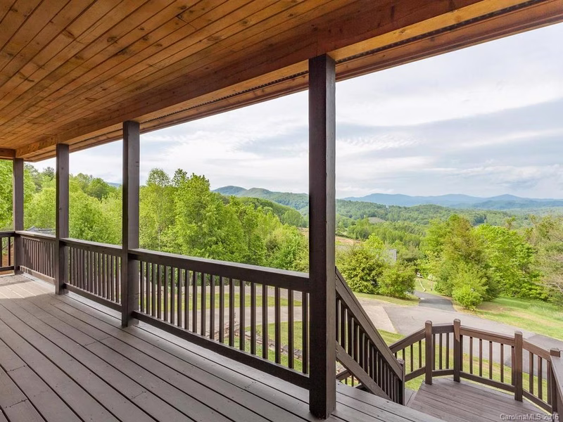 Property image 2 at 371 Parkview Drive, Burnsville, NC 28714