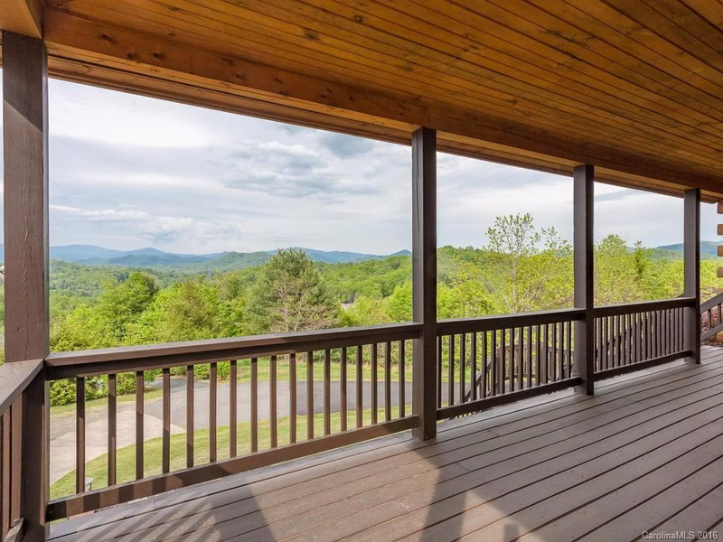 Property image 3 at 371 Parkview Drive, Burnsville, NC 28714