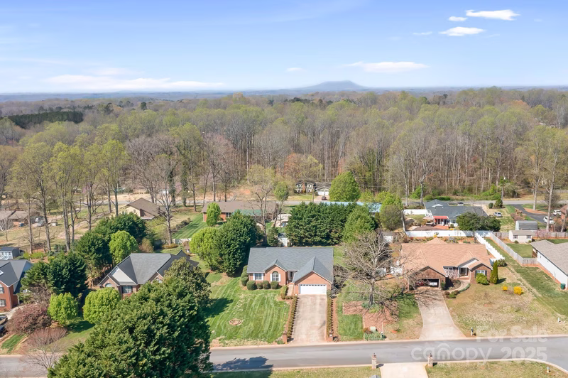 Property image 3 at 1077 Merrywood Drive, Newton, NC 28658