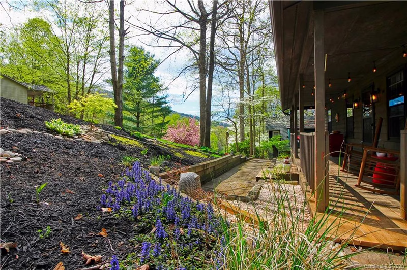 Property image 2 at 54 Mountain Site Lane, Asheville, NC 28803