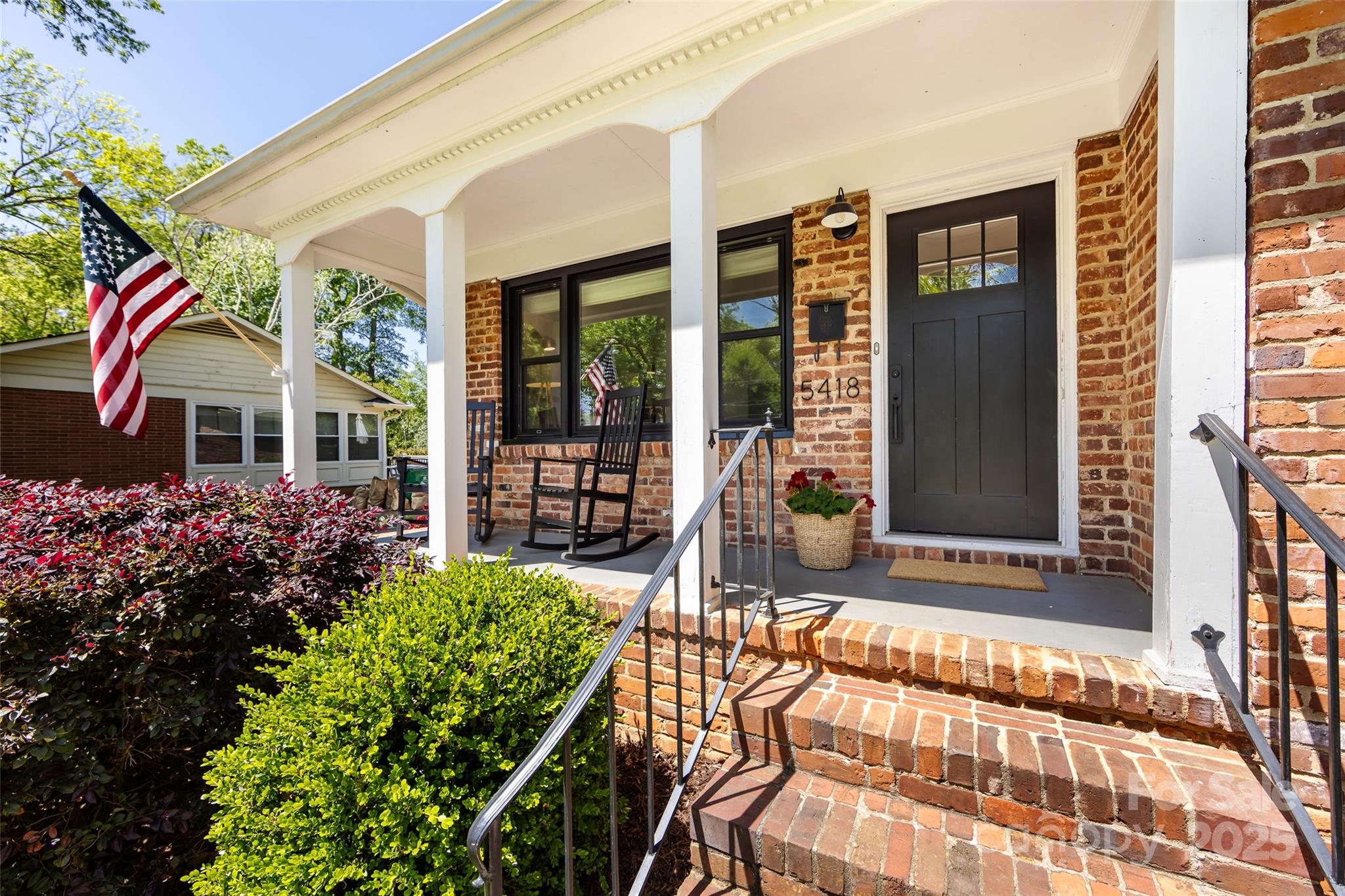 Property image 4 of 5418 Seacroft Road in Montclaire, Charlotte, NC 28210
