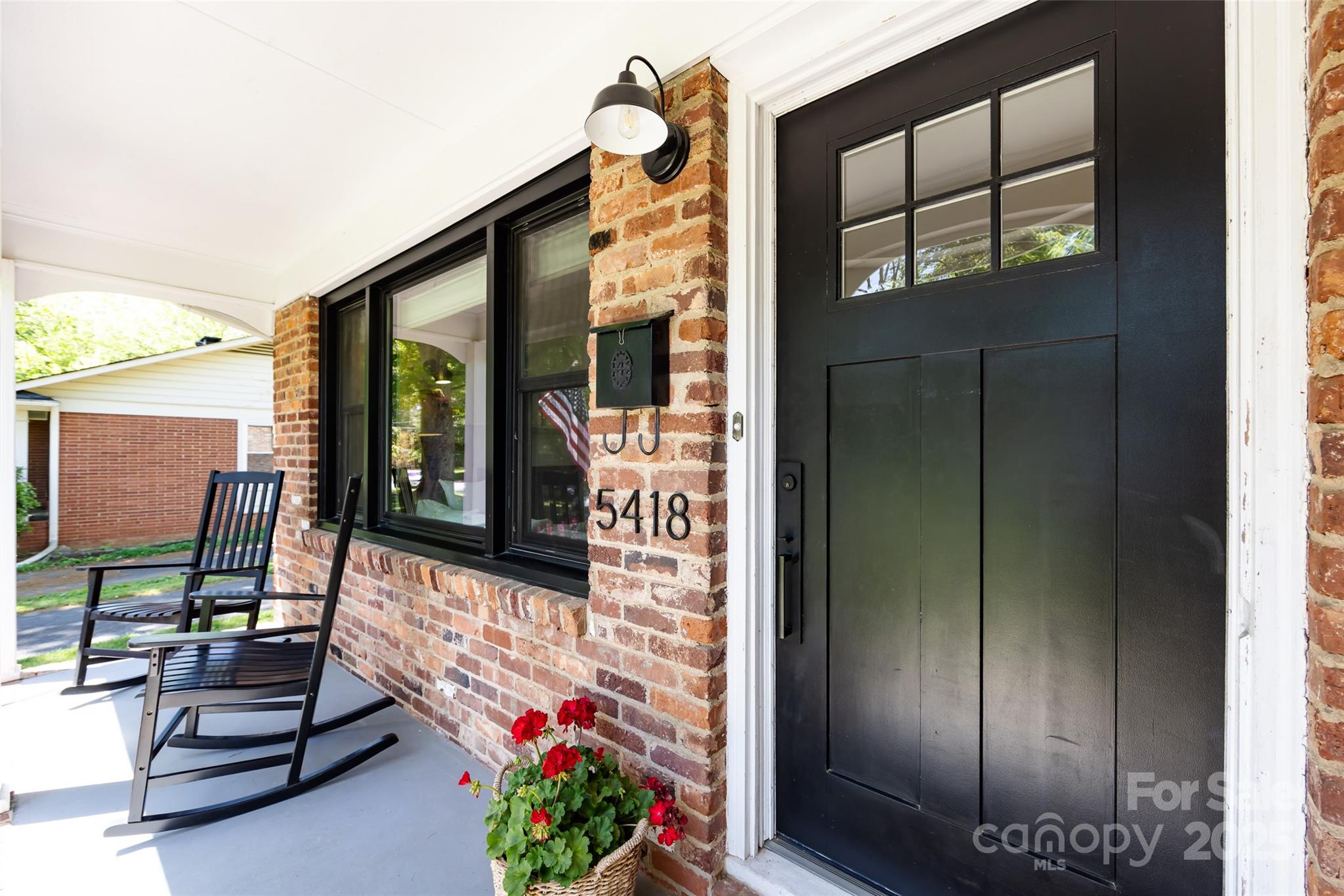 Property image 5 of 5418 Seacroft Road in Montclaire, Charlotte, NC 28210