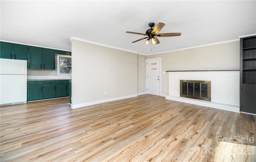 Property image 5 of 706 Hedrick Drive in Oakland Heights, Statesville, NC 28677