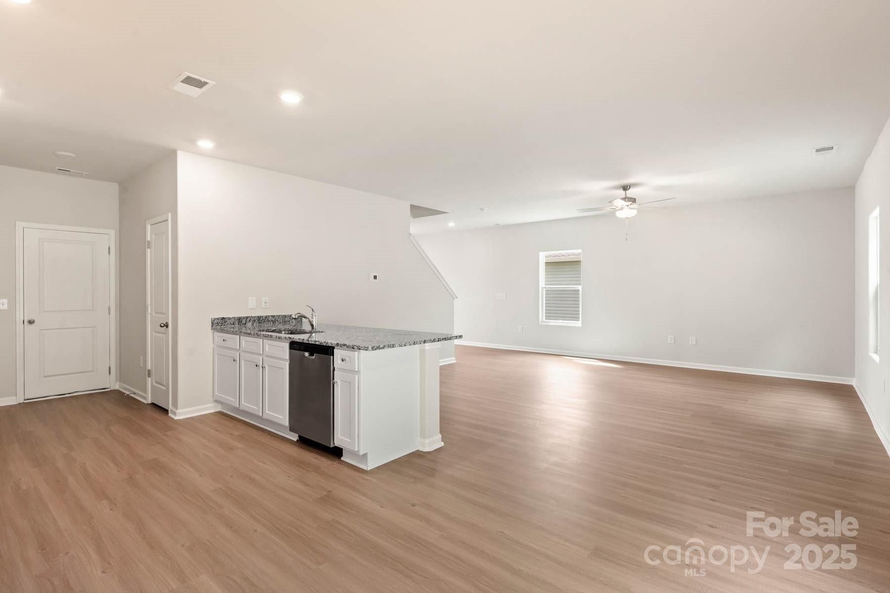 Property image 5 of 3362 Burberry Drive in Stagecoach Station, Gastonia, NC 28052