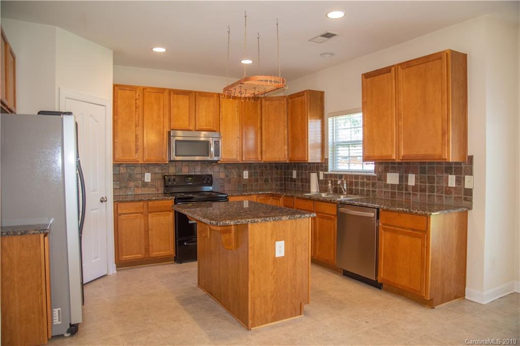 Property image 3 of 2727 Ireton Place in Brantley Woods, Kannapolis, NC 28083