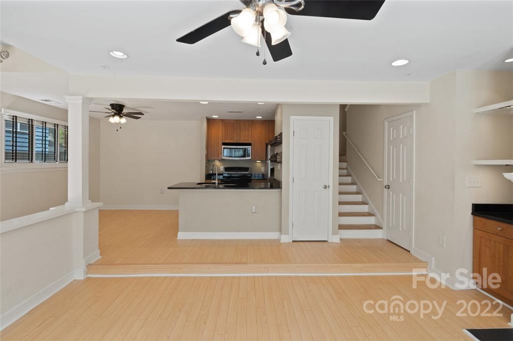 Property image 4 of 425 8th Street in Springfield Square, Charlotte, NC 28202