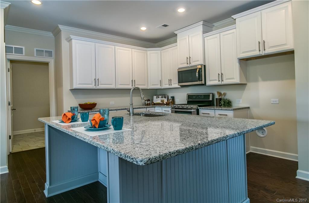 Property image 5 of 414 Alucio Court in Candella, Matthews, NC 28104