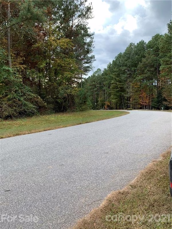 Property image 5 at 6204 Plantation Pointe Drive, Granite Falls, NC 28630
