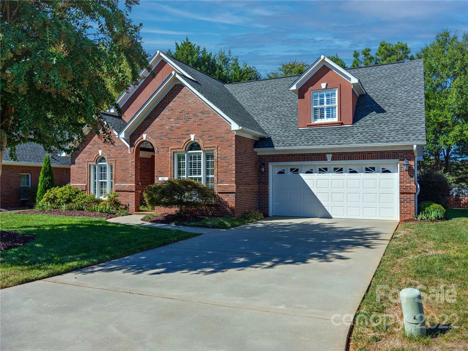 Property image 1 at 1527 Elkhart Circle, Gastonia, NC 28054