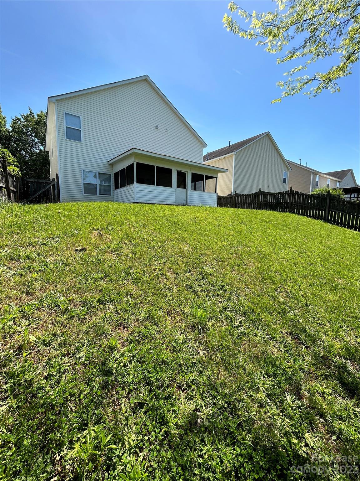 Property image 3 of 513 Galesburg Drive in Villages of Wesley Chapel, Monroe, NC 28110