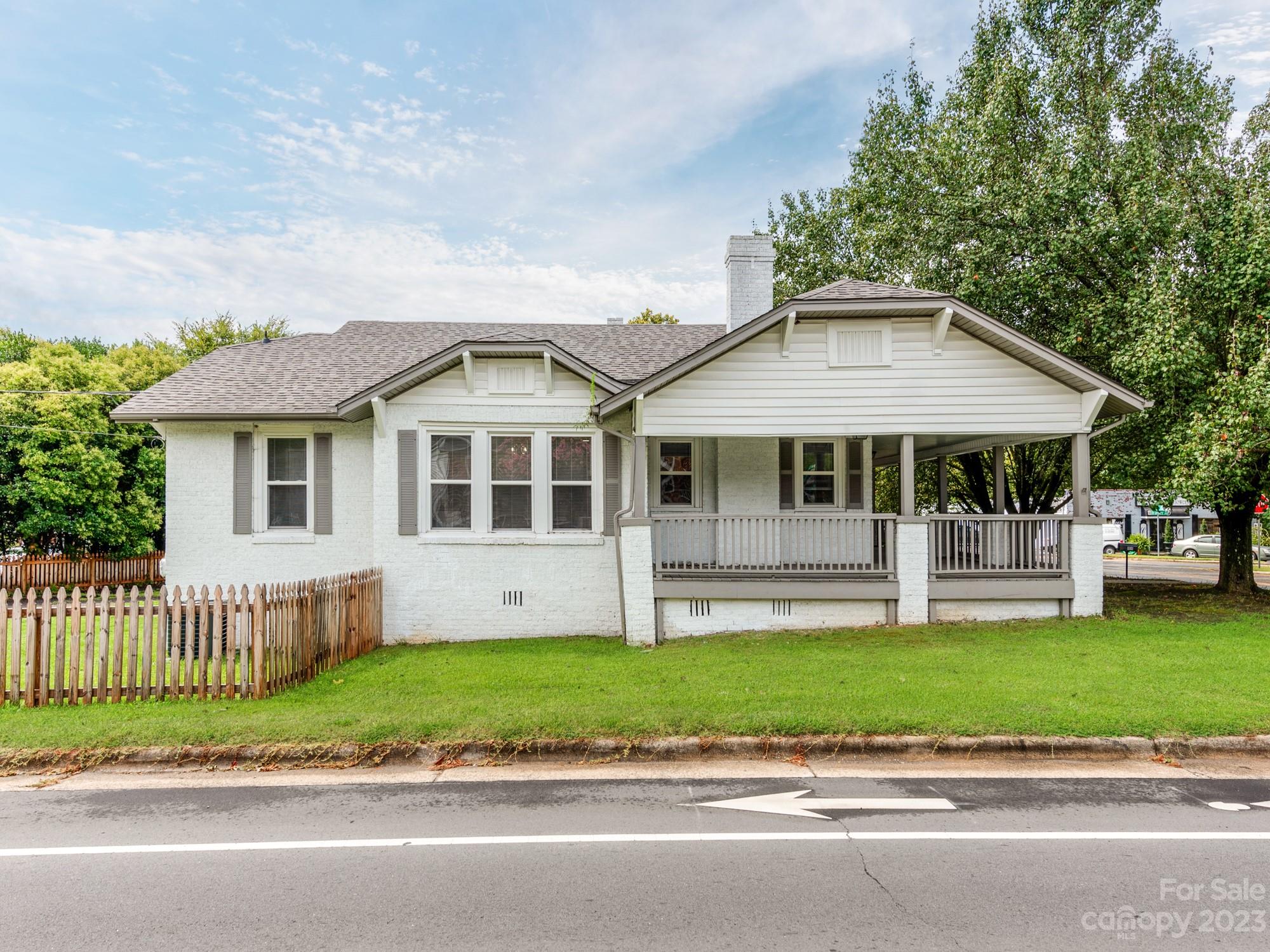 Property image 2 of 950 Lane Street in Jackson Park, Kannapolis, NC 28083