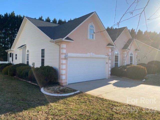 Property image 2 of 1110 Overhill Road in Woodfield, Salisbury, NC 28144