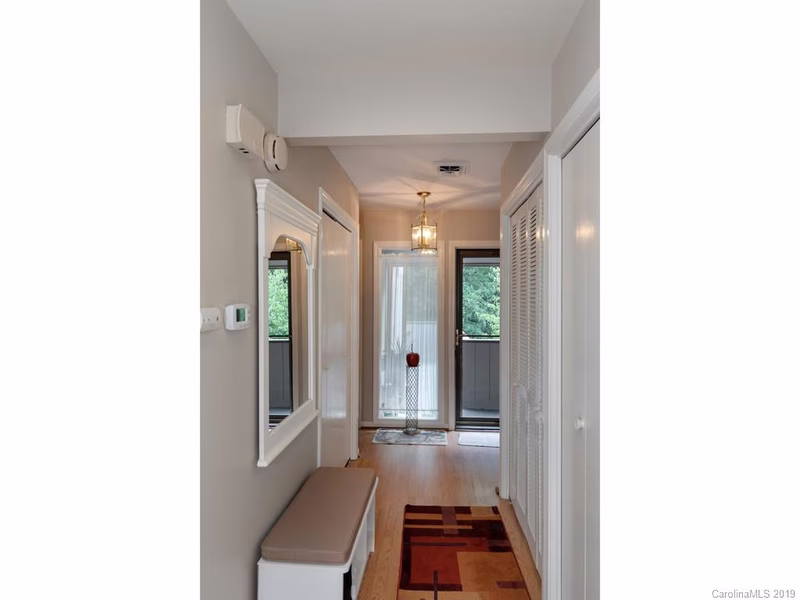 Property image 3 at 20 Lakemoor Lane, Hendersonville, NC 28739