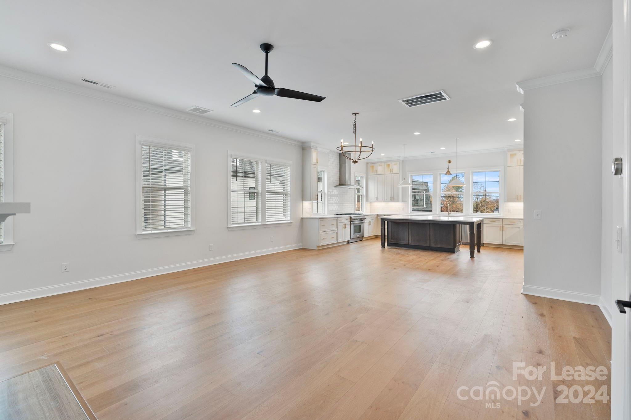 Property image 3 of 3004 Fairview Townes Court in The Townes at SouthPark, Charlotte, NC 28210
