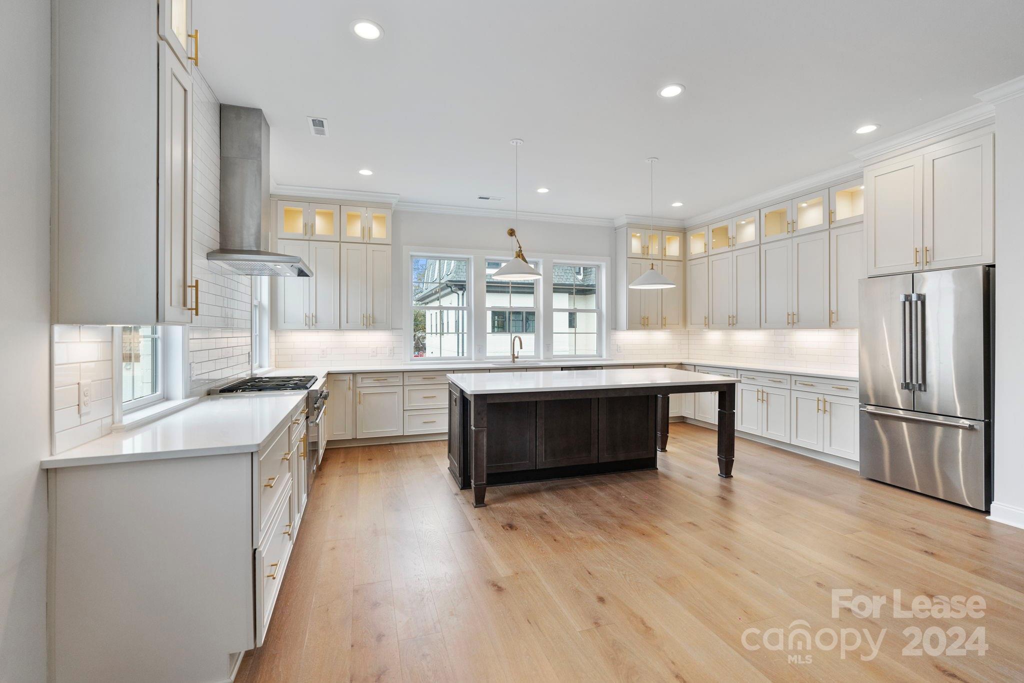 Property image 5 of 3004 Fairview Townes Court in The Townes at SouthPark, Charlotte, NC 28210