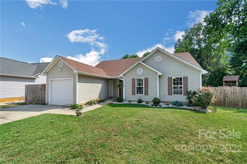 Property image 4 at 5804 Crosswinds Court, Indian Trail, NC 28079