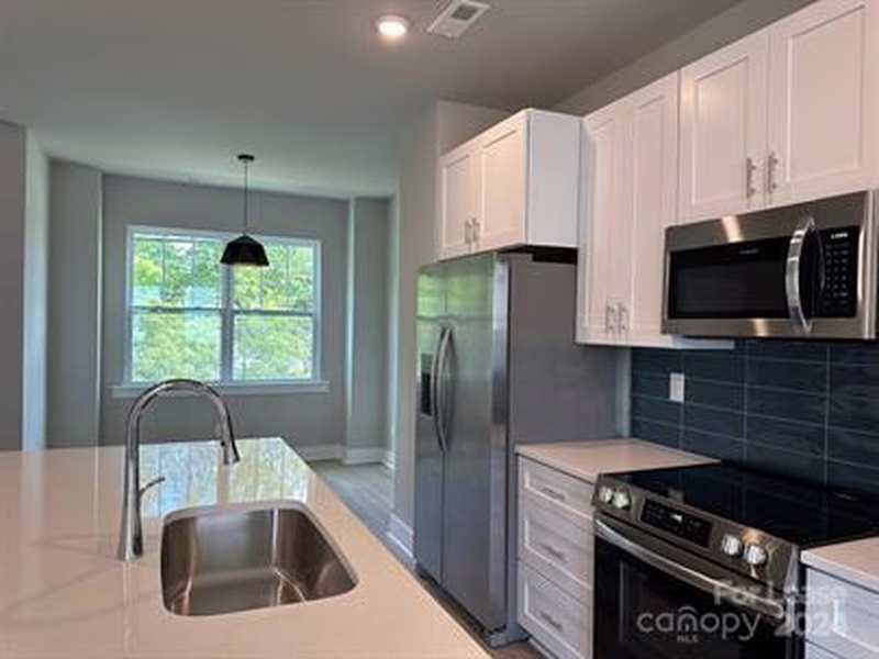 Property image 3 at 5020 Central Avenue, Charlotte, NC 28205