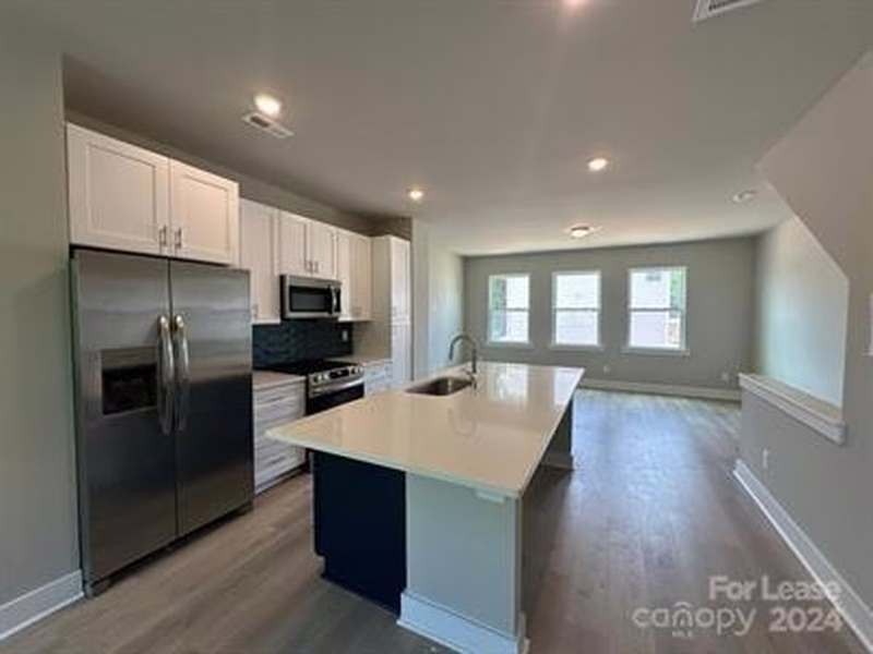 Property image 4 at 5020 Central Avenue, Charlotte, NC 28205