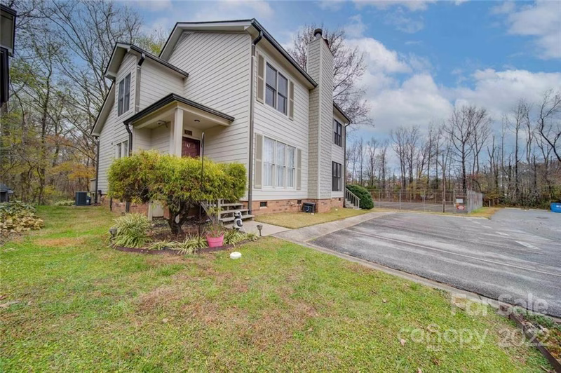 Property image 3 at 3212 Carlyle Drive, Concord, NC 28027