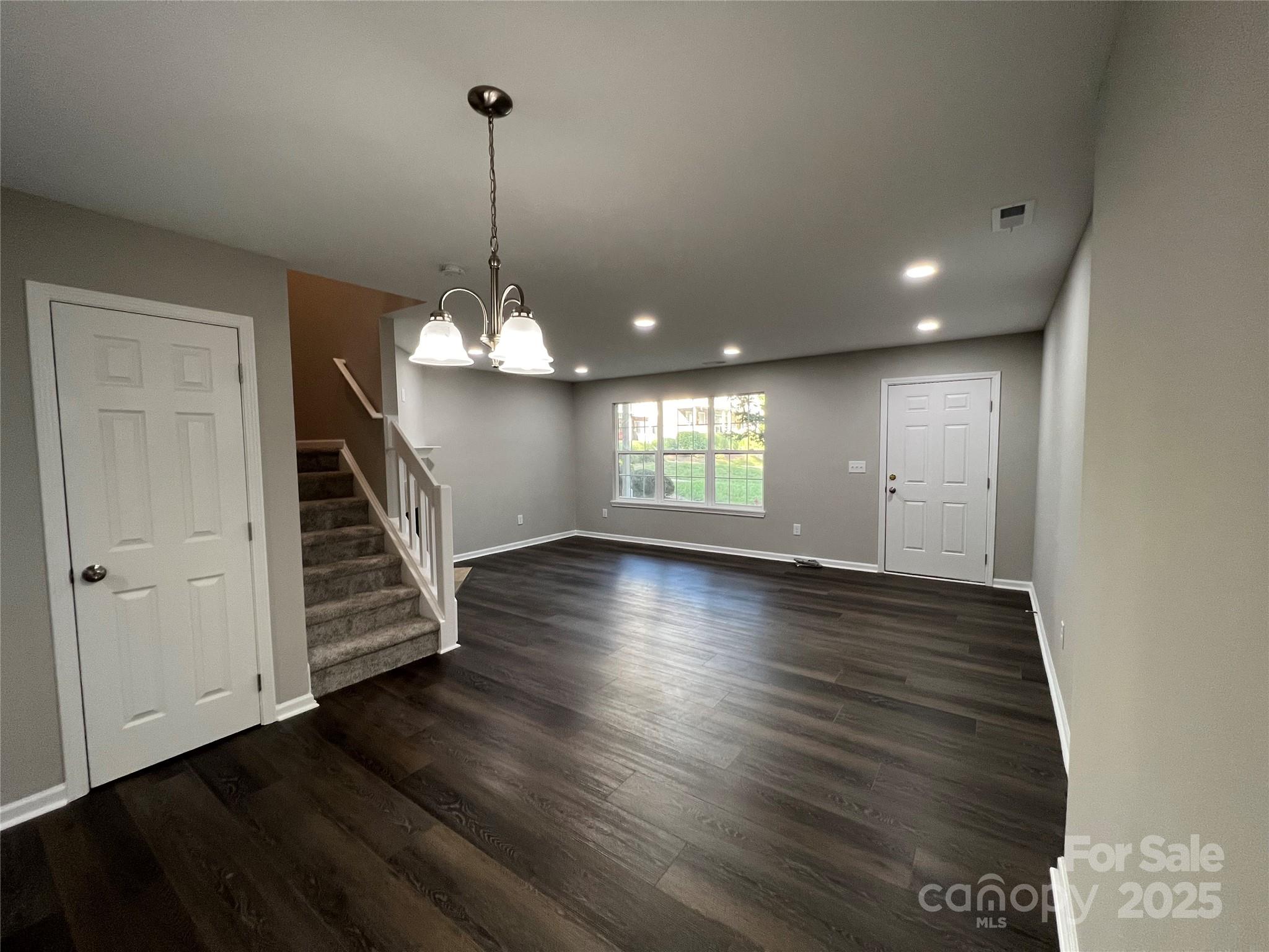 Property image 4 of 9103 Exbury Court in Rossmore, Charlotte, NC 28269