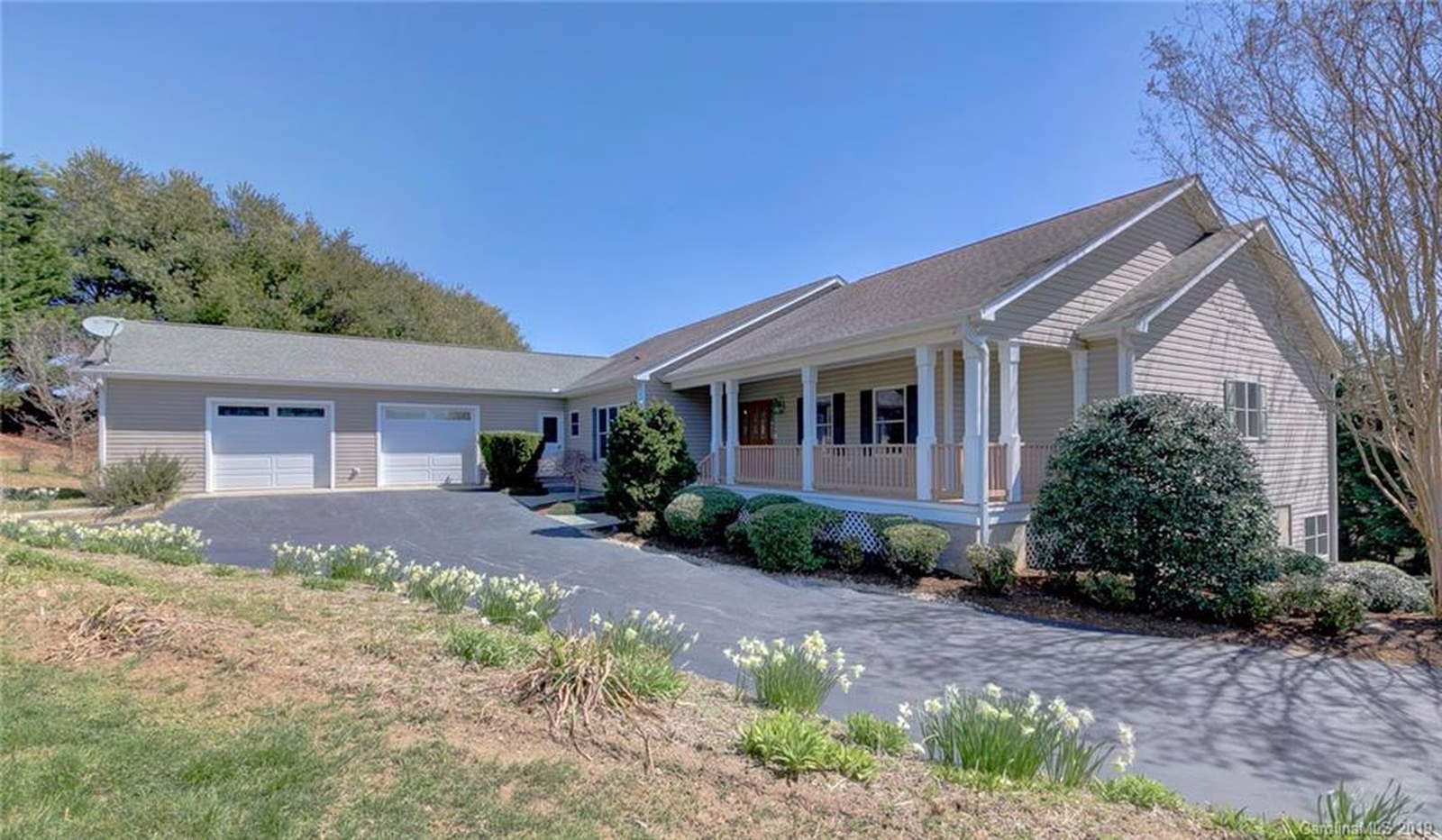 Property image 1 at 2010 Holly Tree Hill, Hendersonville, NC 28739