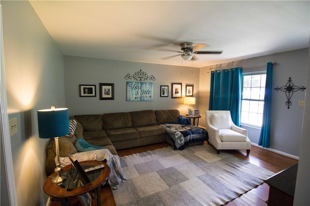 Property image 5 of 5637 Claridge Drive in Homestead, Hickory, NC 28602
