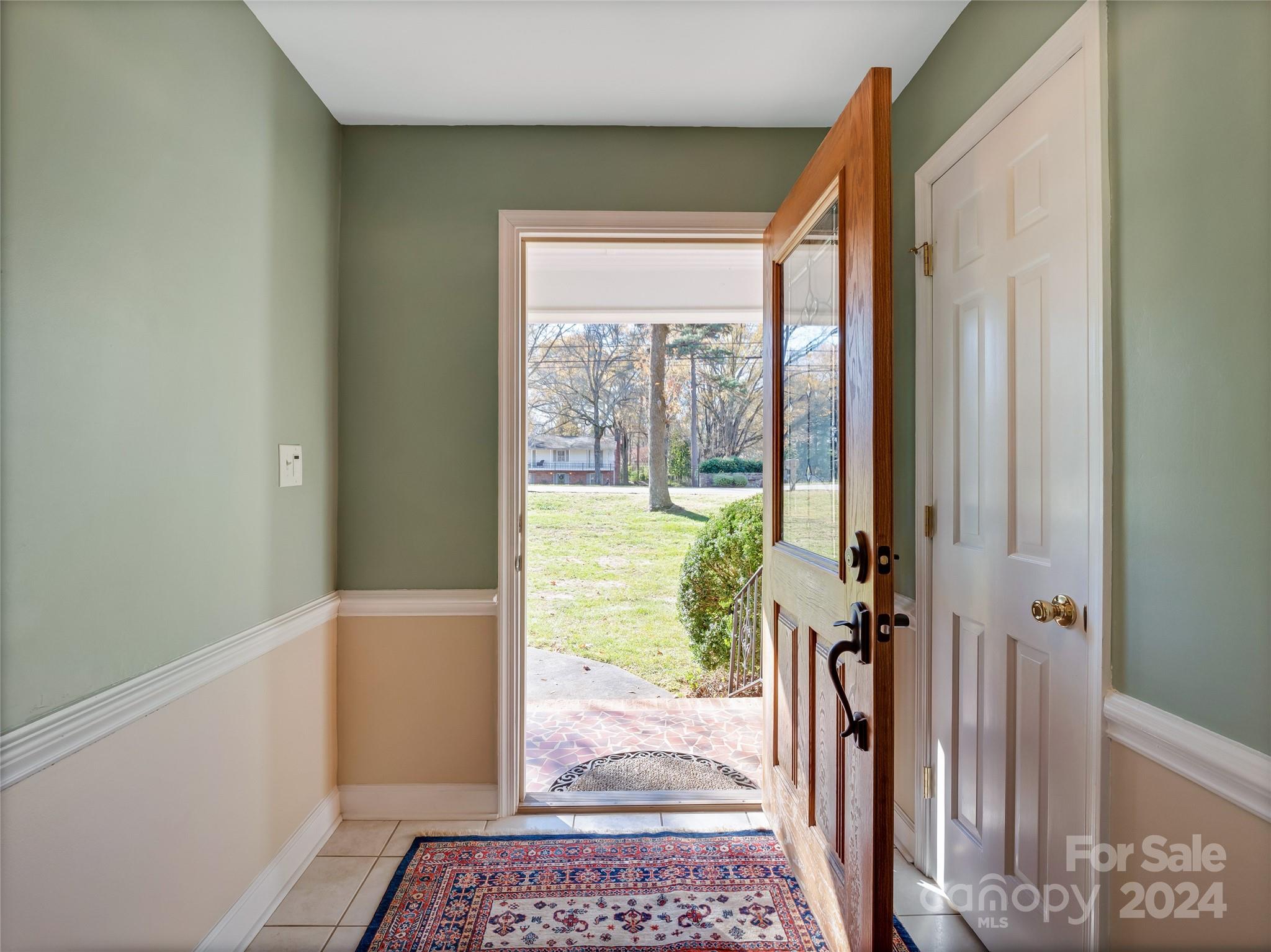 Property image 3 of 4211 Sharon View Road in Governors Square, Charlotte, NC 28226