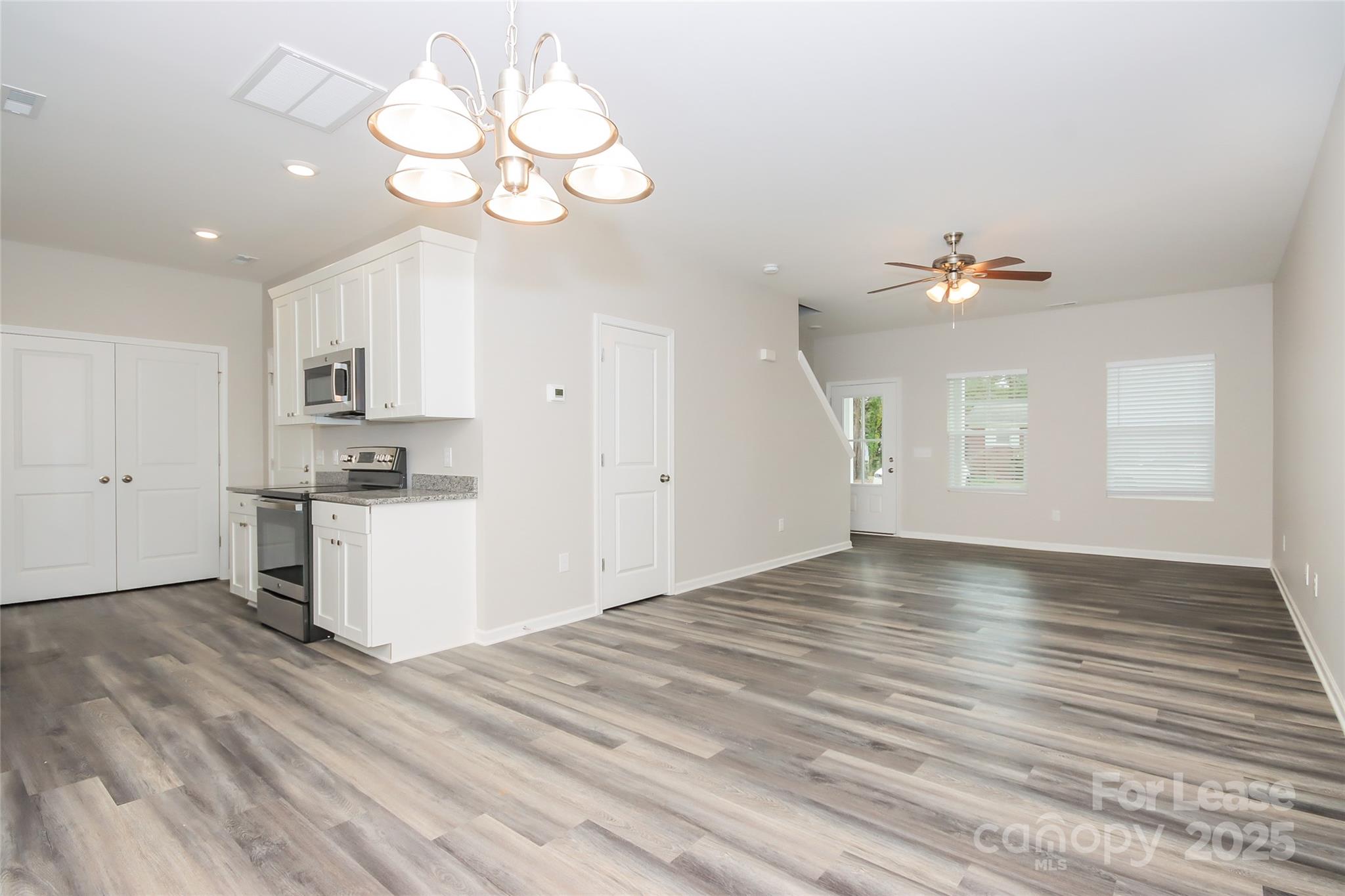 Property image 3 of 247 Long Street in Oakland Heights, Statesville, NC 28677