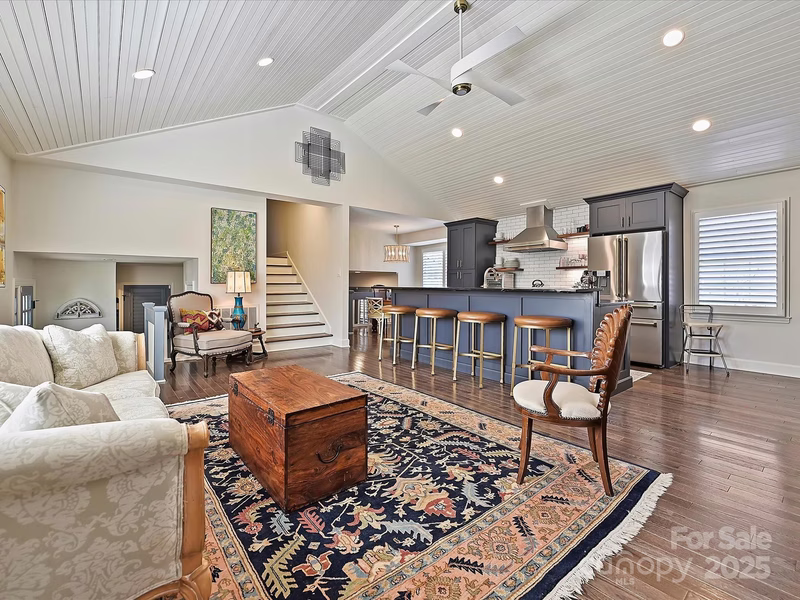 Property image 4 at 4021 Waterford Drive, Charlotte, NC 28226