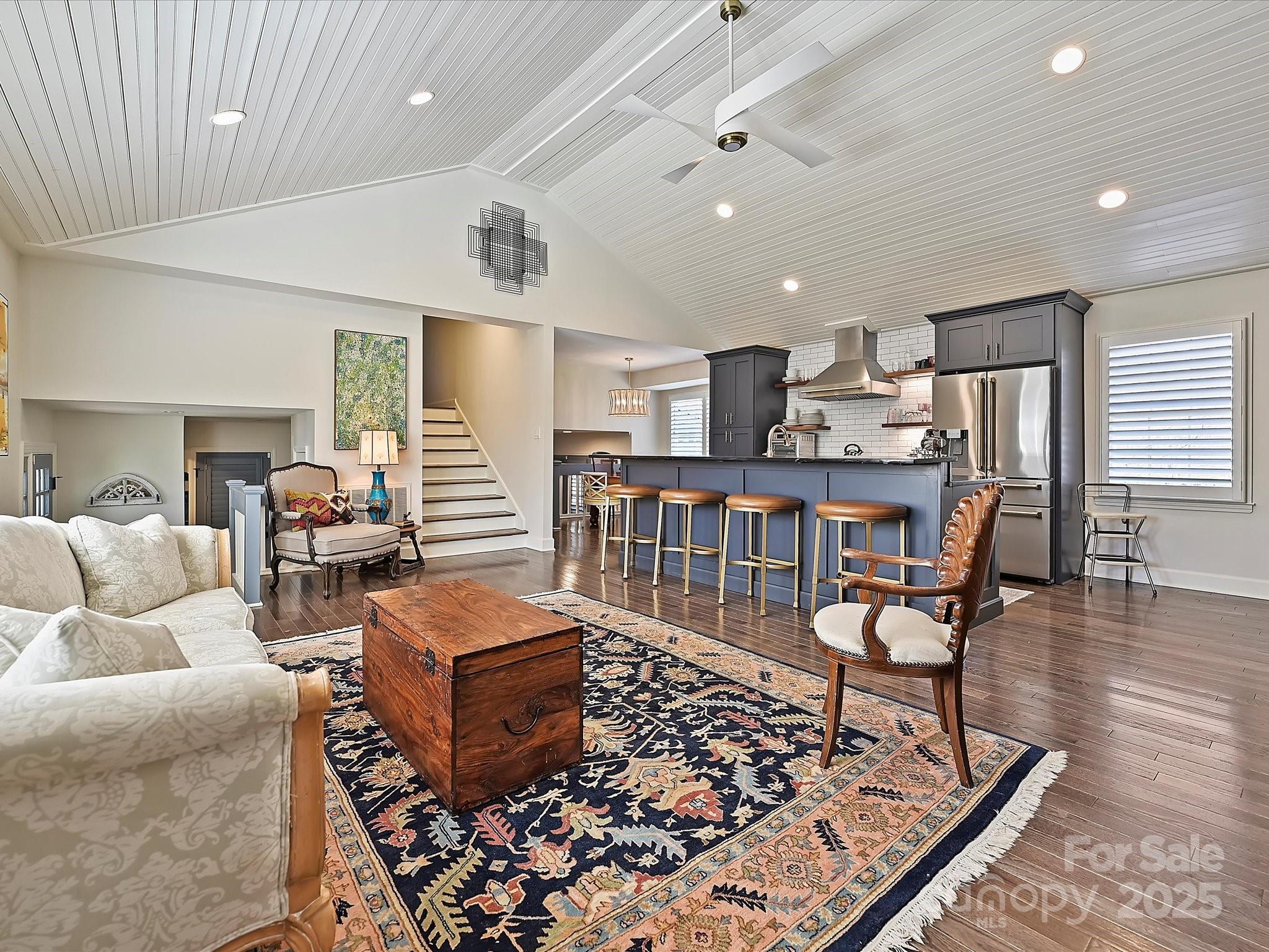 Property image 4 of 4021 Waterford Drive in Carmel Valley, Charlotte, NC 28226