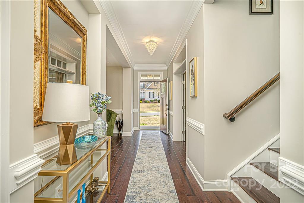 Property image 5 of 2107 Madeira Circle in Tuscany, Waxhaw, NC 28173