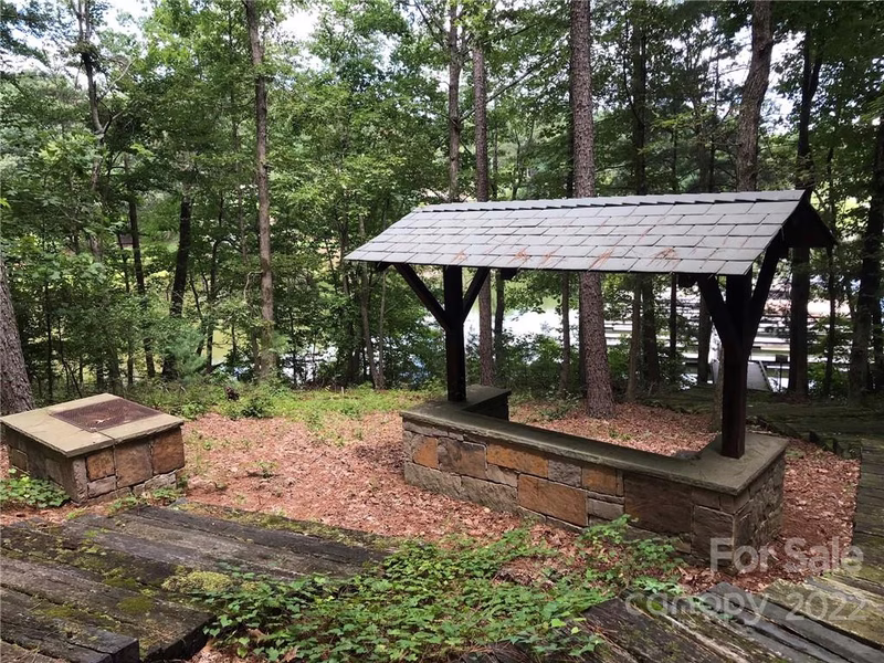 Property image 5 at 6084 Plantation Pointe Drive, Granite Falls, NC 28630
