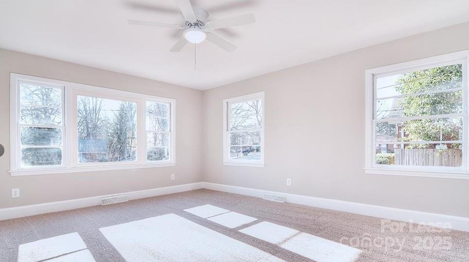 Property image 5 of 1437 Springwood Lane in Starmount, Charlotte, NC 28210