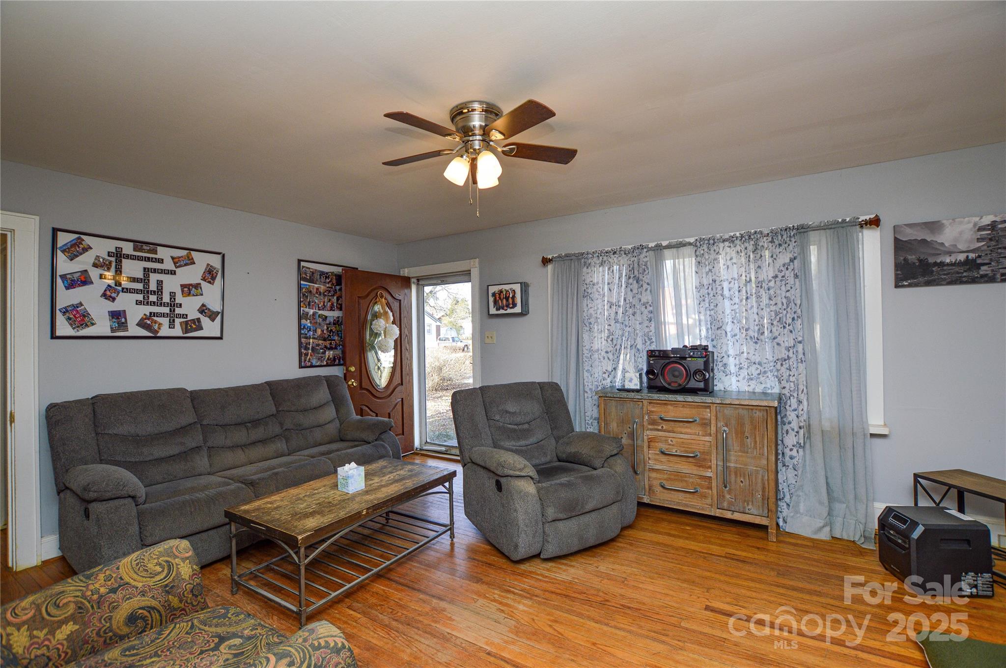 Property image 3 of 1221 Elizabeth Avenue in Oakland Heights, Statesville, NC 28677