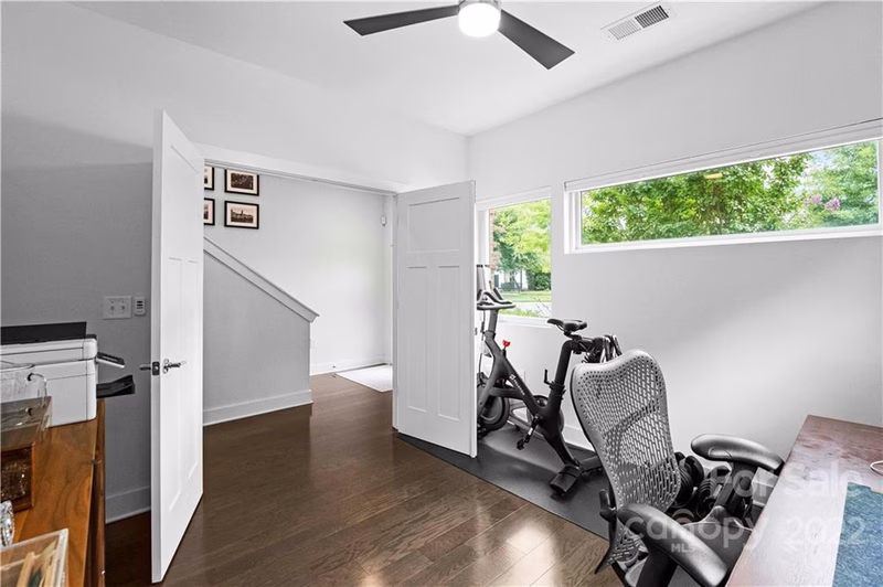 Property image 5 at 118 W Poindexter Drive, Charlotte, NC 28203