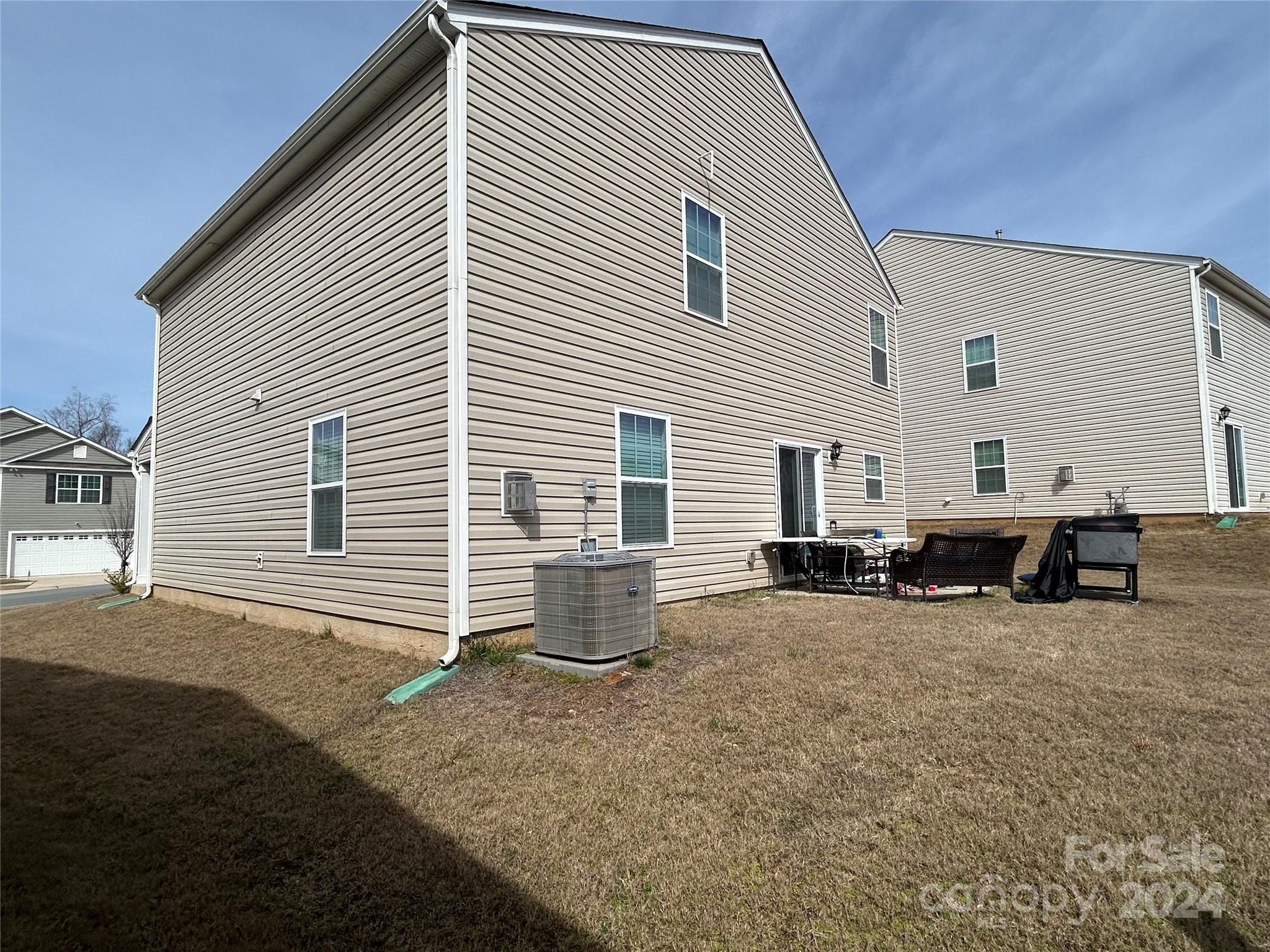 Property image 3 of 3052 Winesap Drive in Apple Creek, Dallas, NC 28034