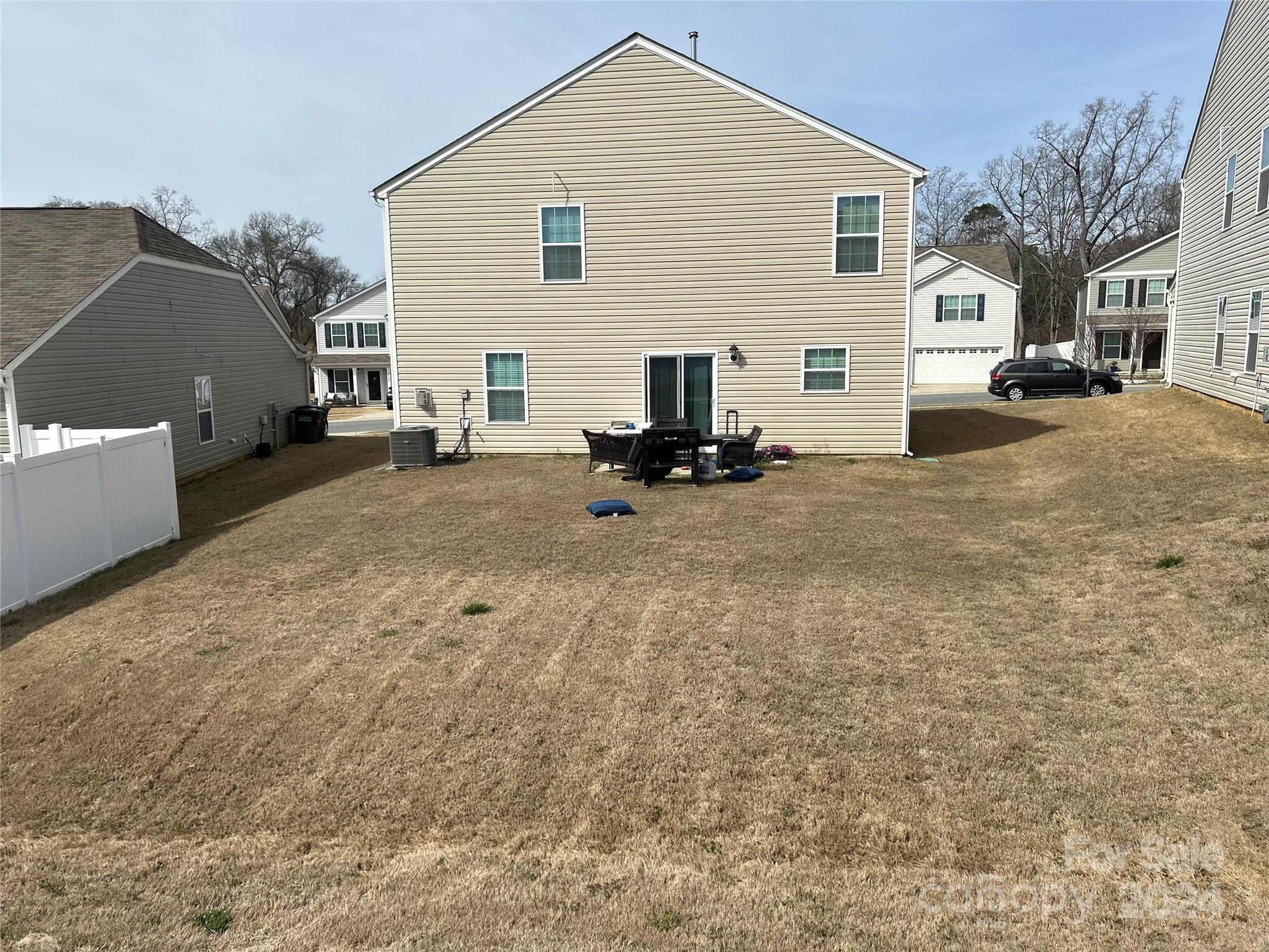 Property image 5 of 3052 Winesap Drive in Apple Creek, Dallas, NC 28034