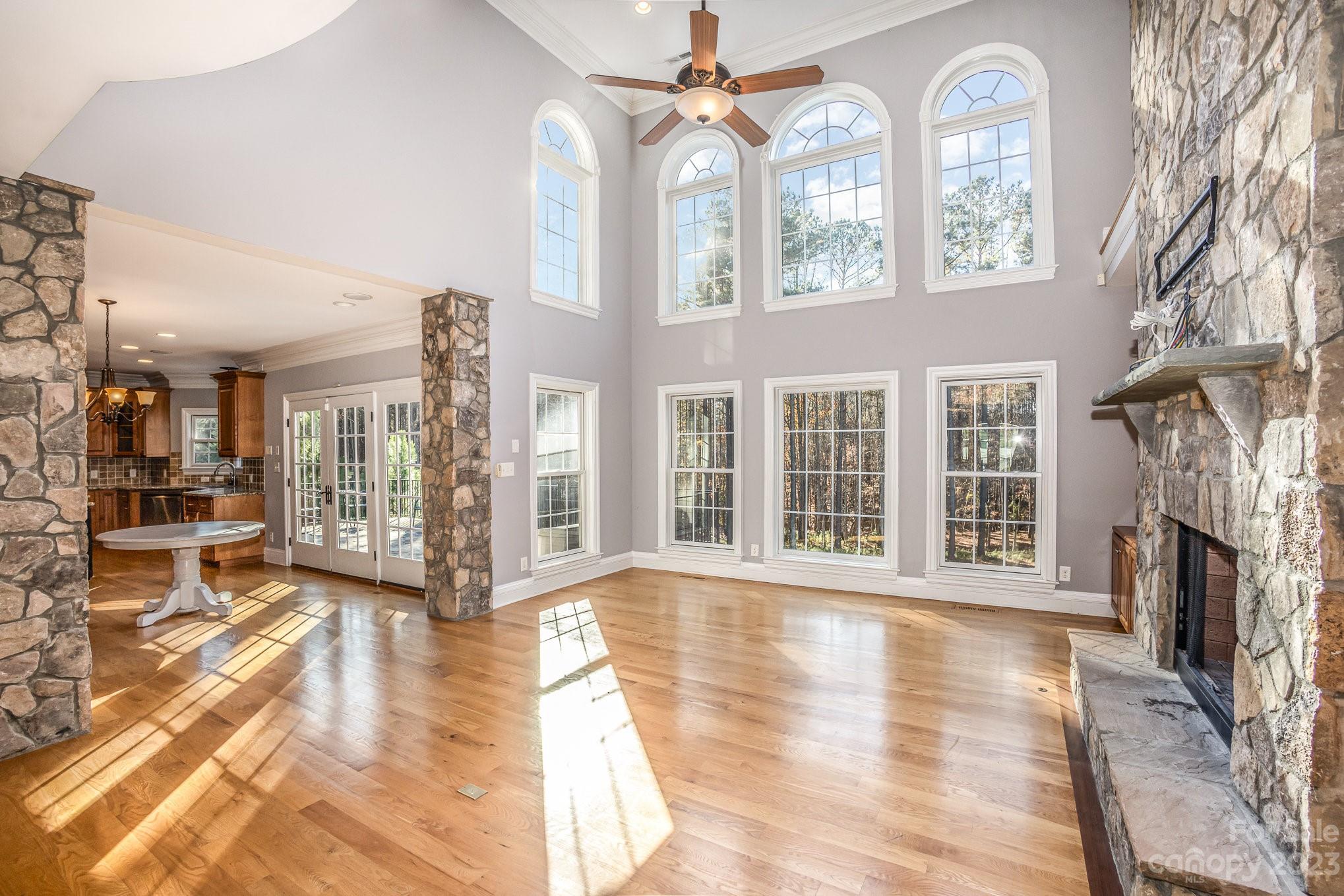 Property image 3 of 142 Blue Ridge Trail in Woodleaf, Mooresville, NC 28117