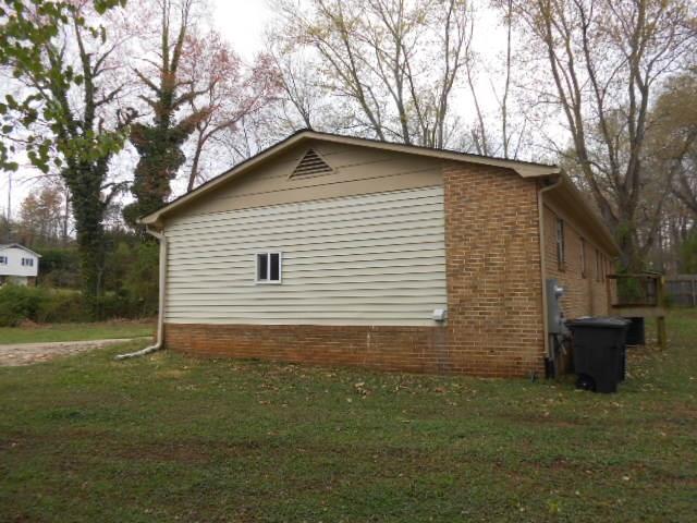 Property image 3 of 2593 Conner Circle in Fairway Acres, Lenoir, NC 28645