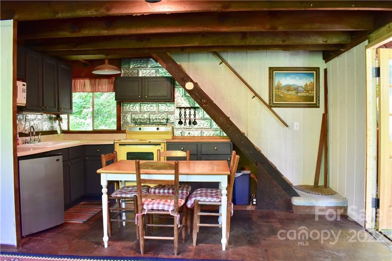 Property image 3 at 42 Mountain Farm Road, Burnsville, NC 28714