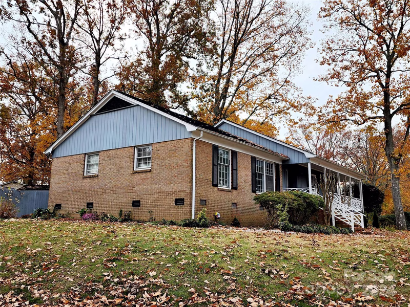 Property image 2 at 725 Brookside Drive, Gastonia, NC 28056