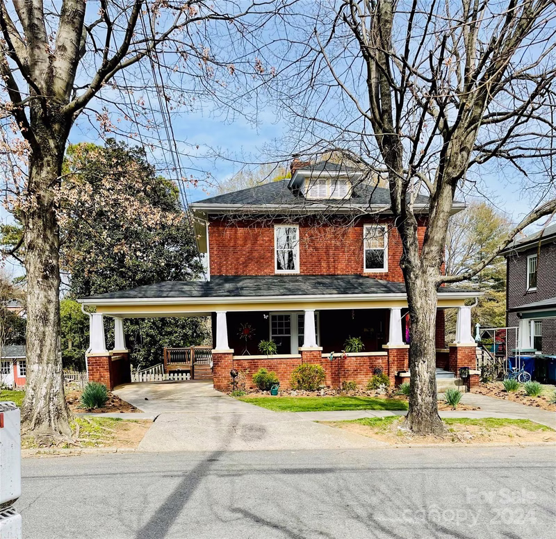 320 W Thomas Street