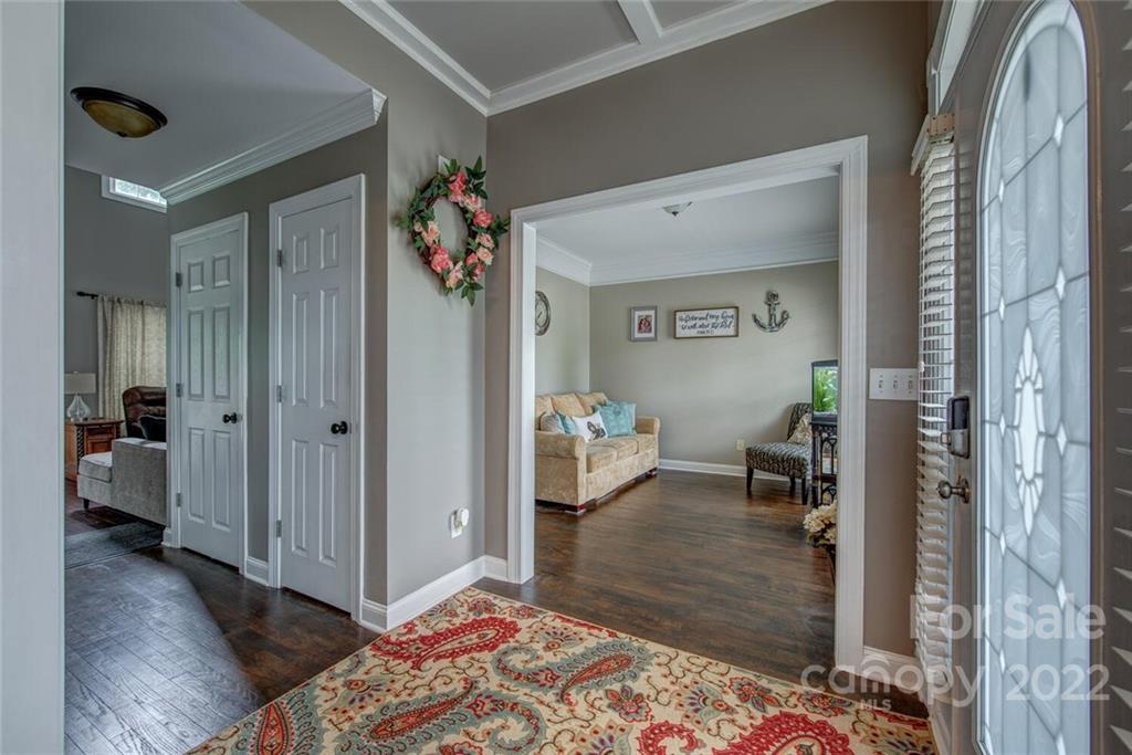 Property image 5 of 5213 Featherstone Court in Cramer Woods, Gastonia, NC 28056