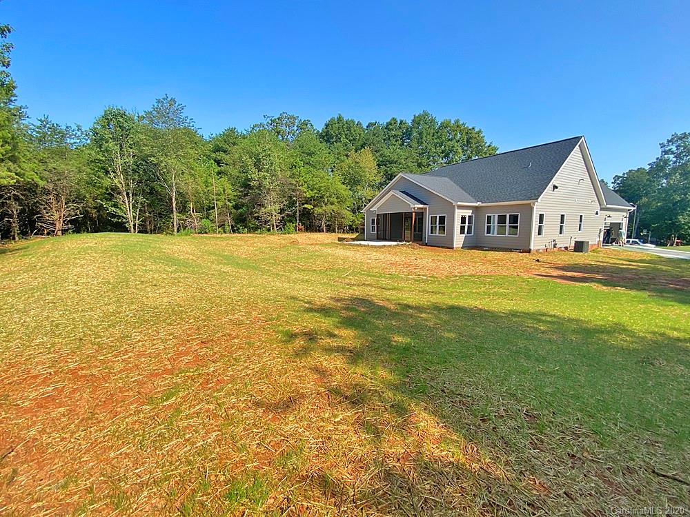 Property image 4 of 3628 46th Avenue in Willow Place, Hickory, NC 28601