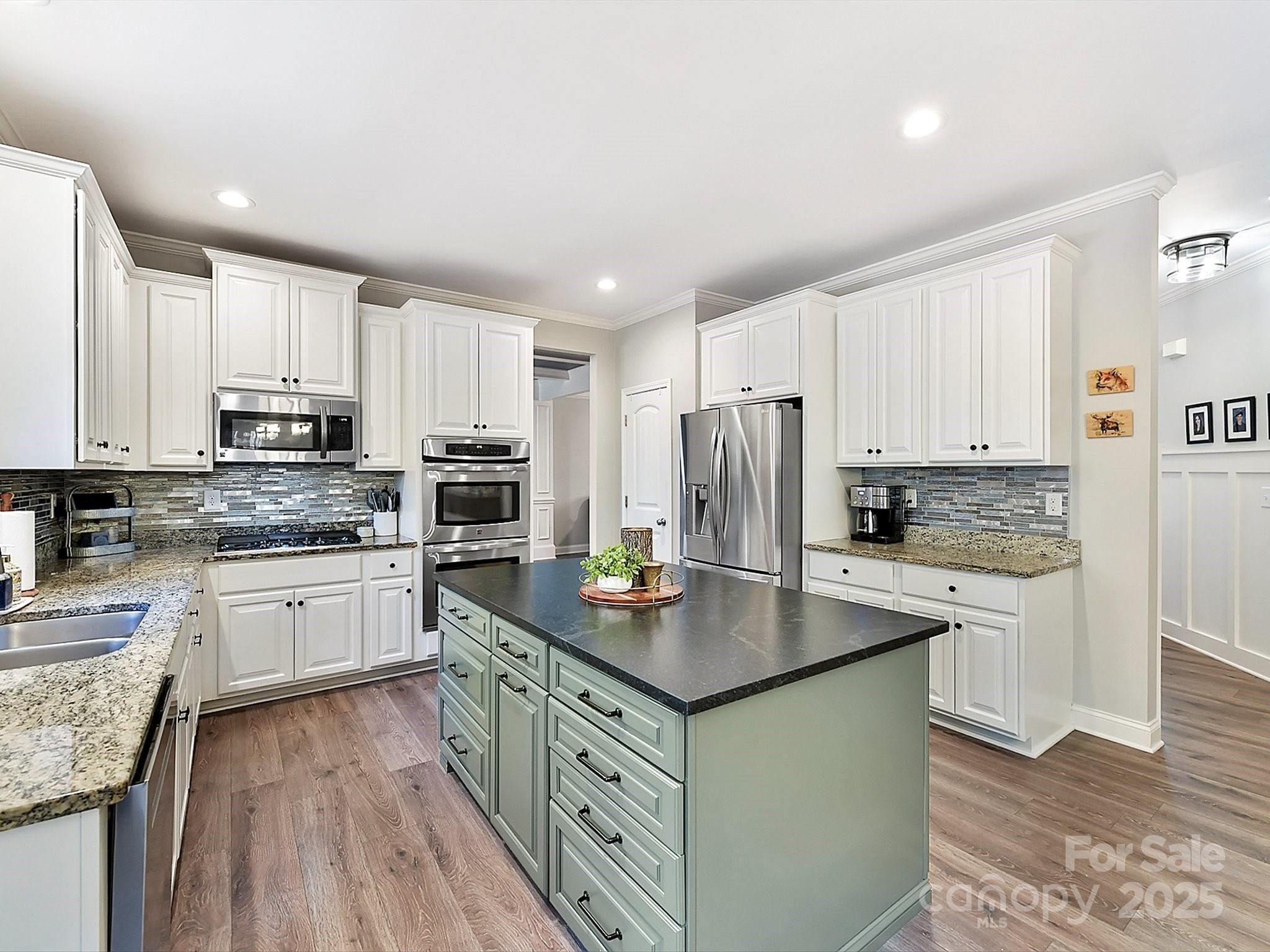 Property image 2 of 250 Kenway Loop in Woodleaf, Mooresville, NC 28117