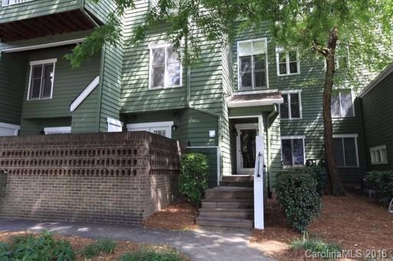 417 W 8th Street